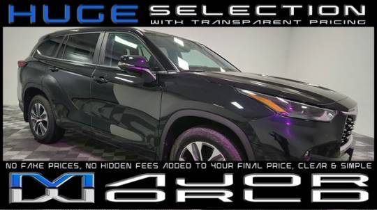2023 Toyota Highlander XLE — SUV — 29,677 mi — Long Island City, NY