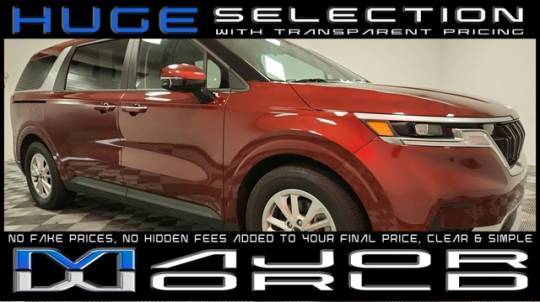 2024 Kia Carnival LXS — Minivan — 14,405 mi — Long Island City, NY