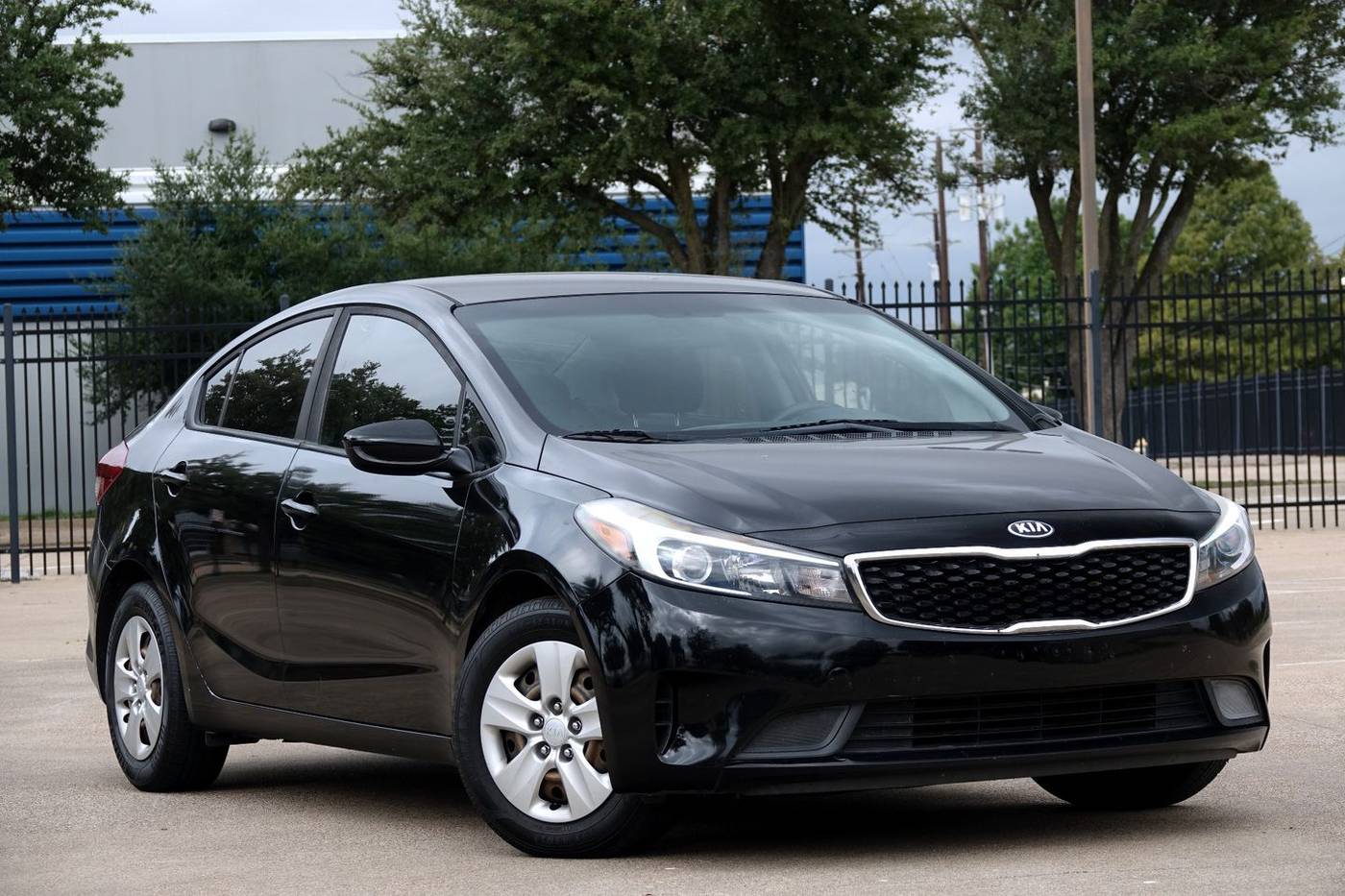 2017 Kia Forte LX — Sedan — 114,505 mi — Plano, TX