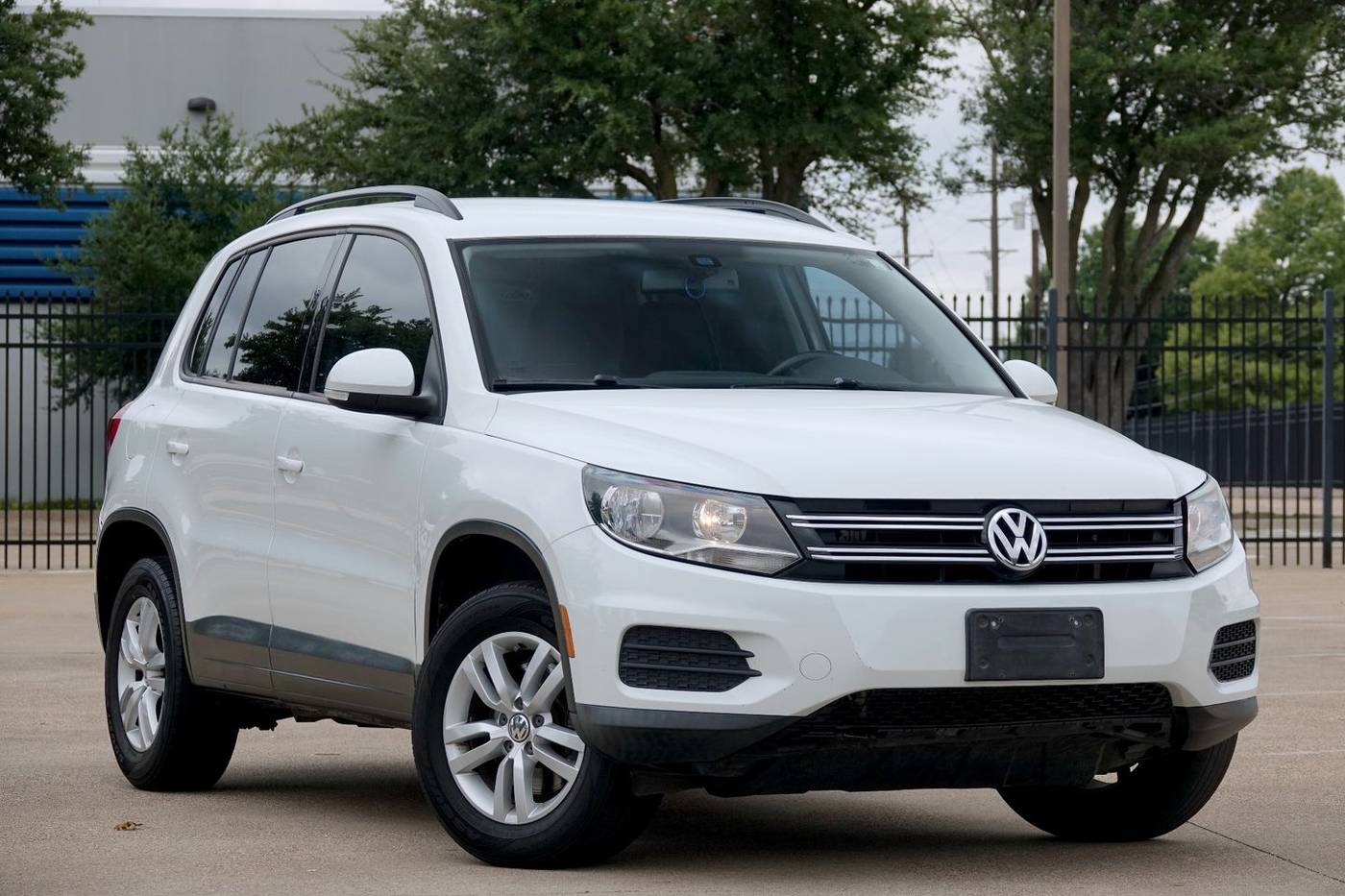 2016 Volkswagen Tiguan S — SUV — 109,931 mi — Plano, TX