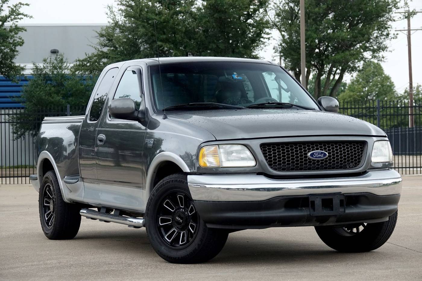 2003 Ford F-150 Lariat — Pickup Truck — 130,102 mi — Plano, TX