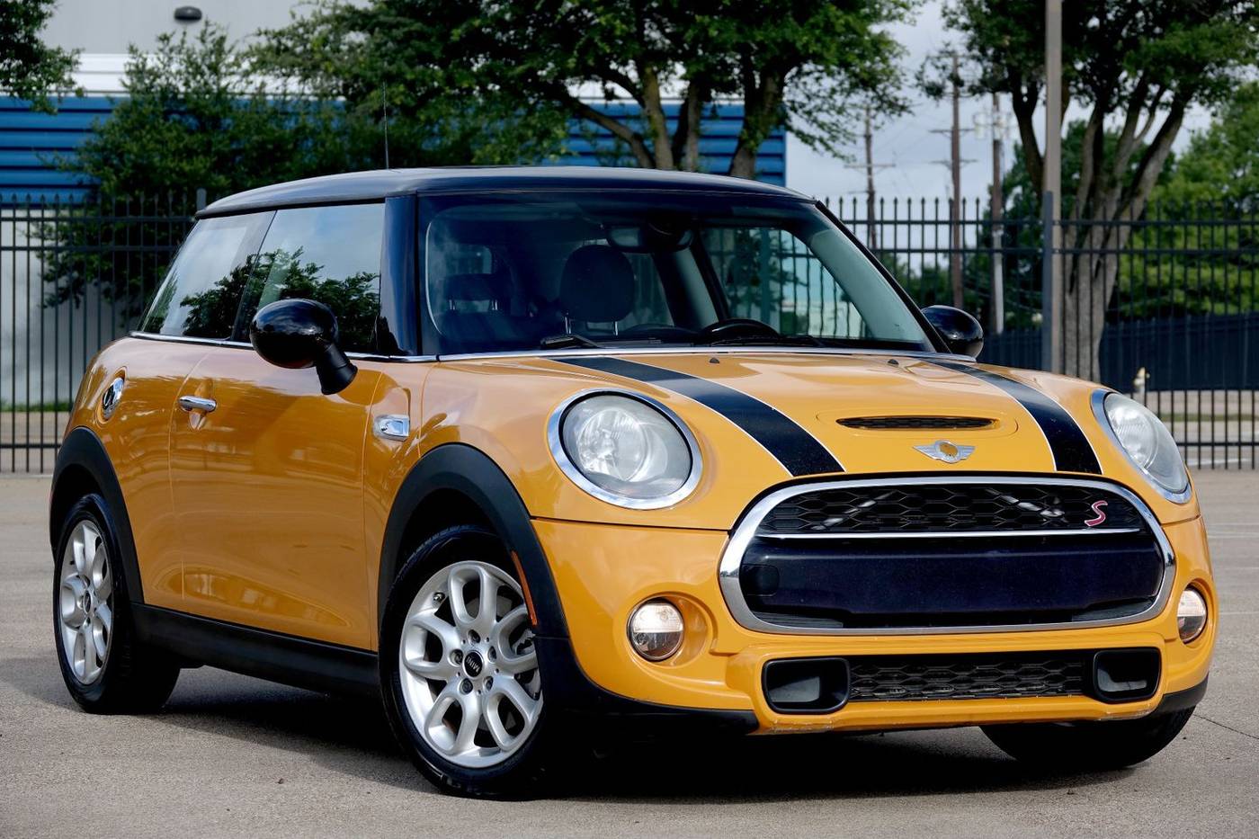 2015 MINI Hardtop Cooper S — Hatchback — 85,522 mi — Plano, TX