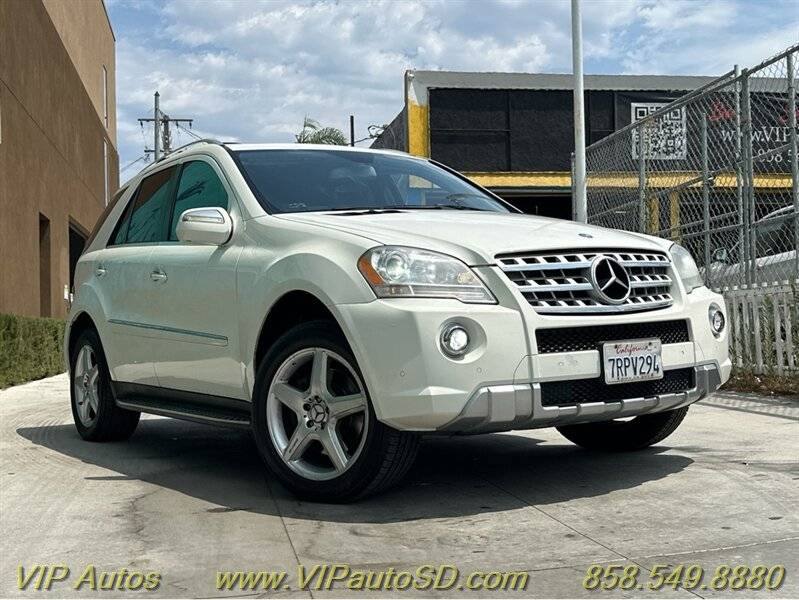 Mercedes-Benz ML 350 電動乗用車 ホワイト 乗用ラジコン メルセデス・ベンツ公式 ML350 電動乗用ラジコン