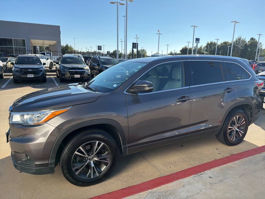 2016 Toyota Highlander XLE — SUV — 110,004 mi — Houston, TX