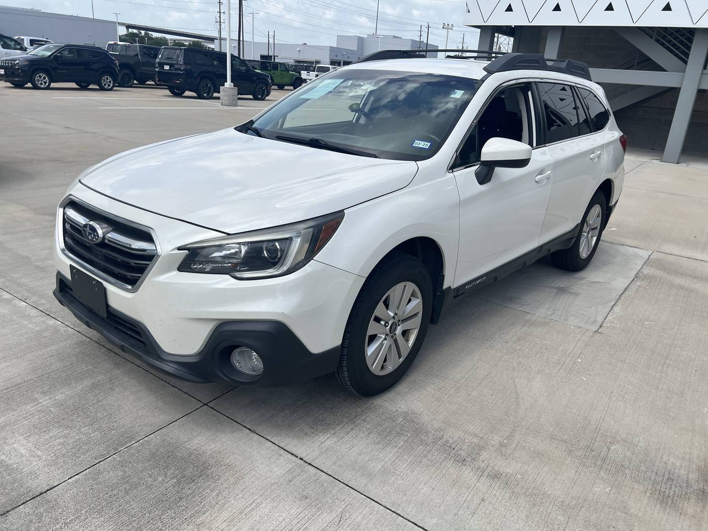 2018 Subaru Outback 2.5i Premium — SUV — 96,545 mi — Houston, TX