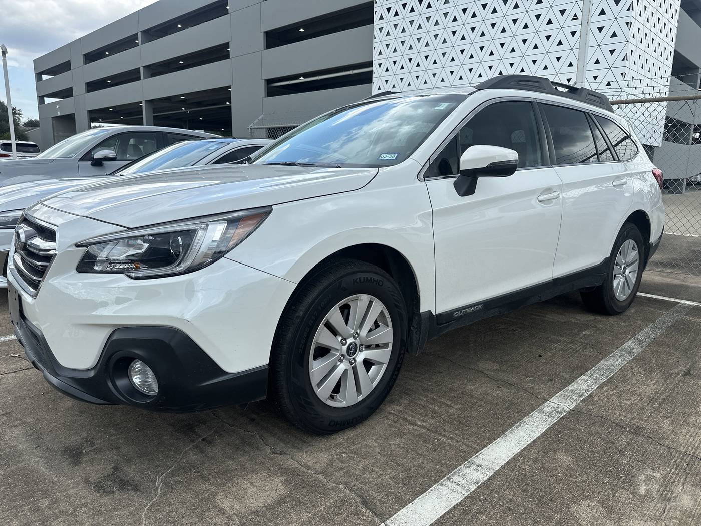 2019 Subaru Outback 2.5i Premium — SUV — 19,214 mi — Houston, TX
