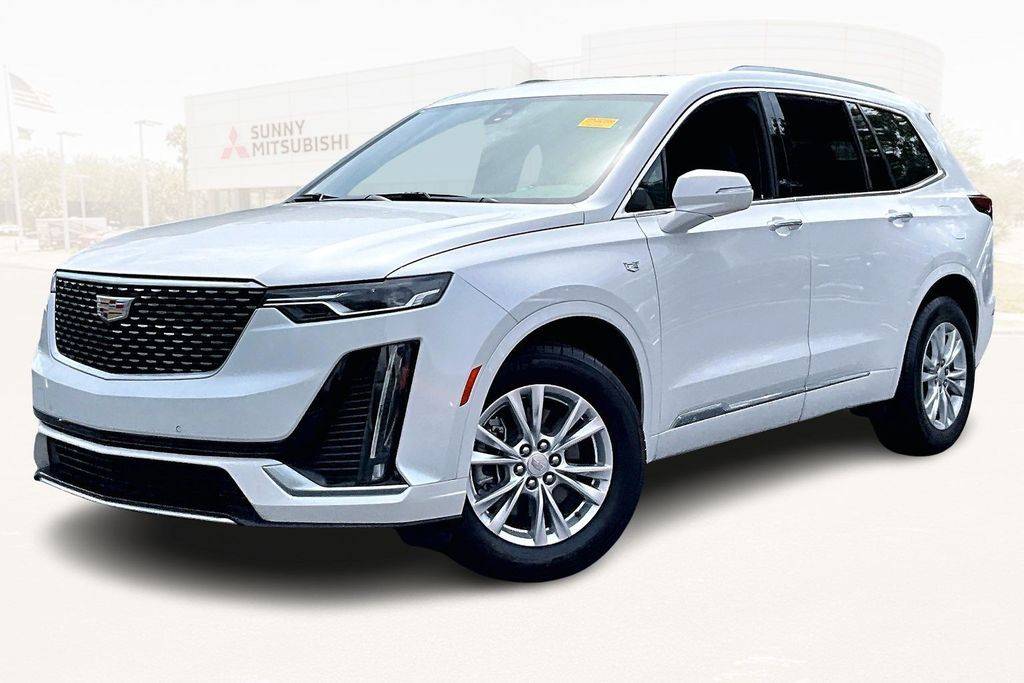 2025 Cadillac XT6 Luxury