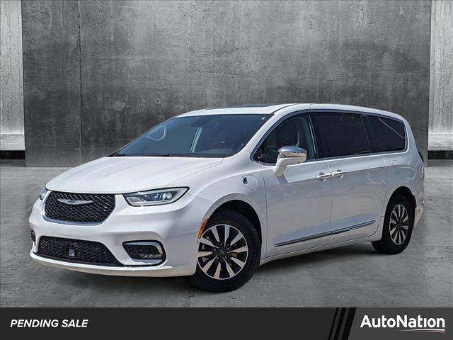 2022 Chrysler Pacifica Hybrid Limited — Minivan — 62,563 mi — Houston, TX
