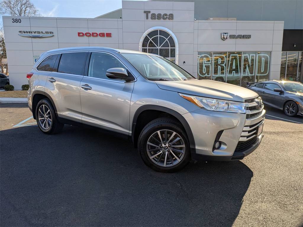 2019 Toyota Highlander XLE — SUV — 93,856 mi — Elmsford, NY