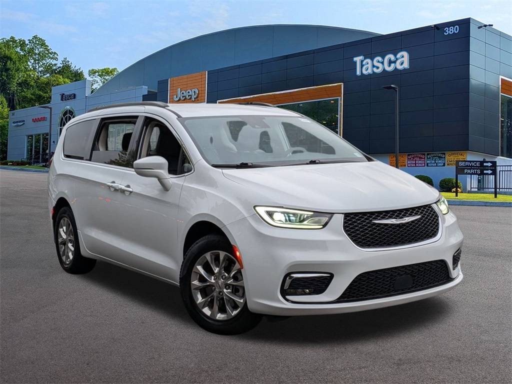 2022 Chrysler Pacifica Touring L — Minivan — 28,576 mi — Elmsford, NY
