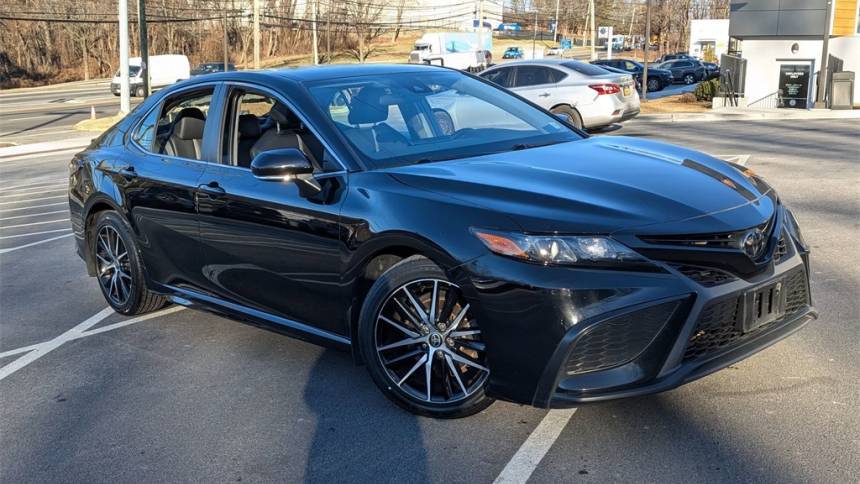 2022 Toyota Camry SE — Sedan — 53,374 mi — Elmsford, NY