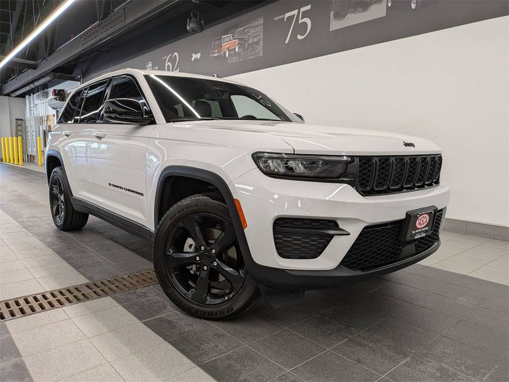 2023 Jeep Grand Cherokee Altitude — SUV — 13,751 mi — Elmsford, NY