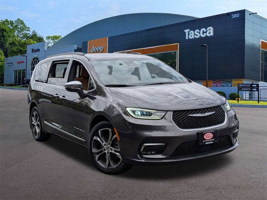 2022 Chrysler Pacifica Pinnacle — Minivan — 60,732 mi — Elmsford, NY