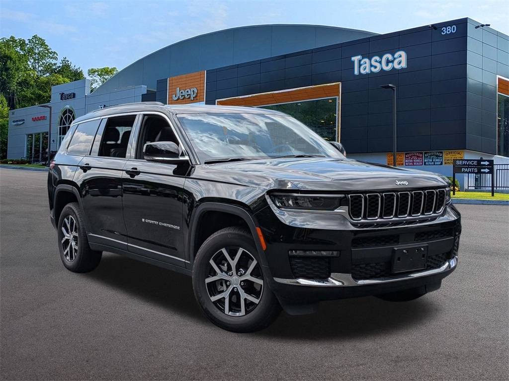2025 Jeep Grand Cherokee Limited — SUV — 8,228 mi — Elmsford, NY