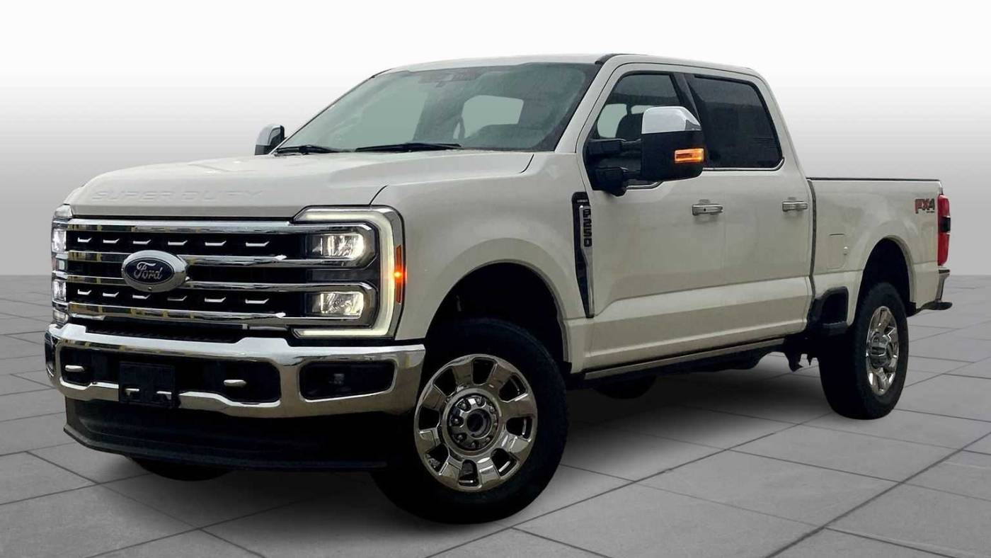 2023 Ford Super Duty F-250 LARIAT — Pickup Truck — 19,638 mi — Webster, TX
