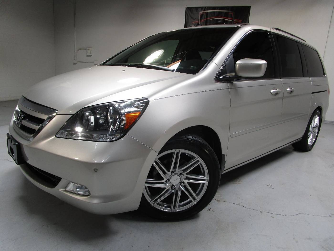 2006 Honda Odyssey Touring — Minivan — 78,544 mi — Arlington, TX
