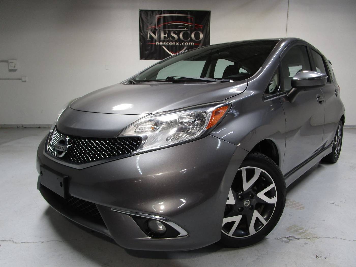 2016 Nissan Versa 1.6 SR — Hatchback — 120,518 mi — Arlington, TX