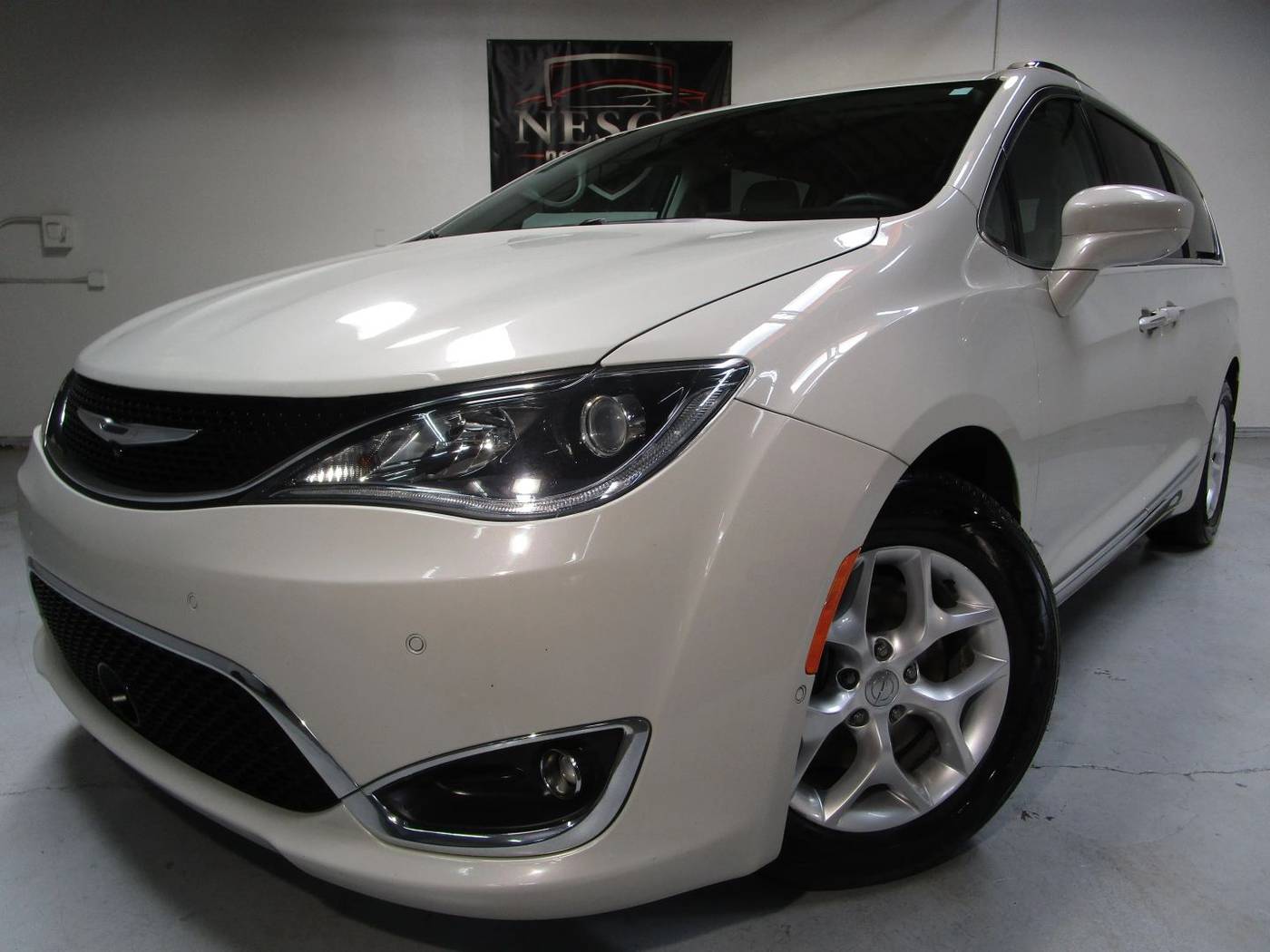 2017 Chrysler Pacifica Touring L Plus — Minivan — 120,256 mi — Arlington, TX