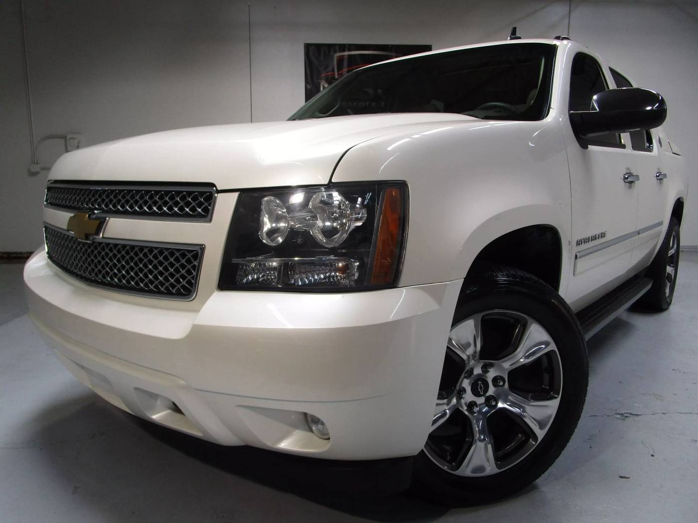 2013 Chevrolet Avalanche LTZ — Pickup Truck — 129,447 mi — Arlington, TX