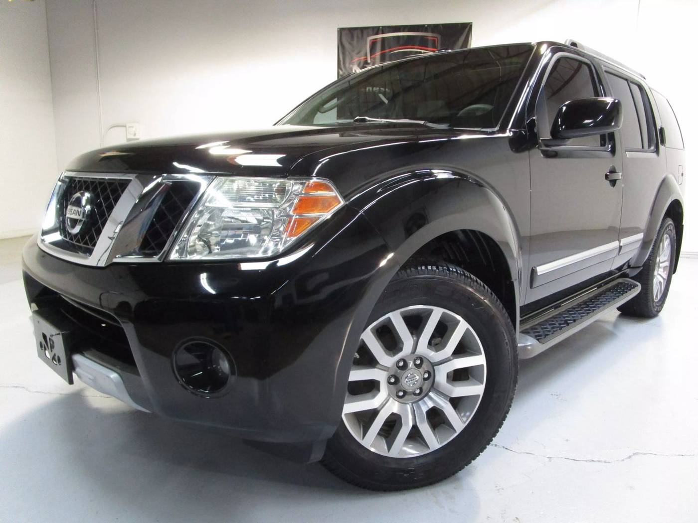 2010 Nissan Pathfinder LE — SUV — 96,712 mi — Arlington, TX