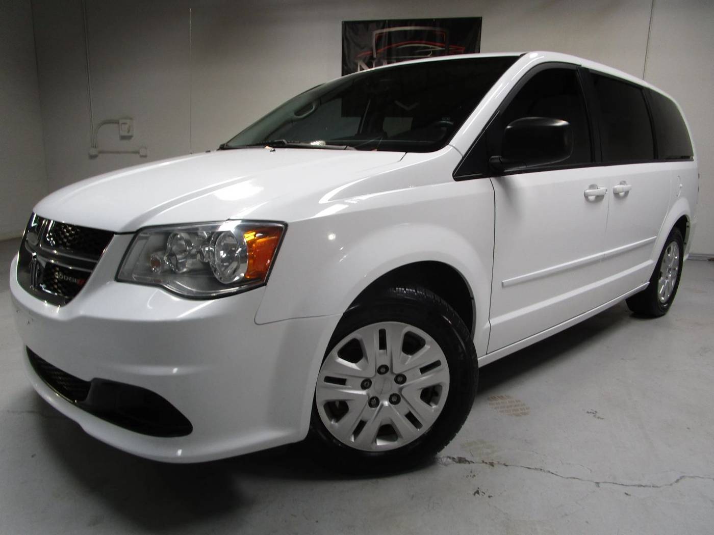 2017 Dodge Grand Caravan SE — Minivan — 123,383 mi — Arlington, TX