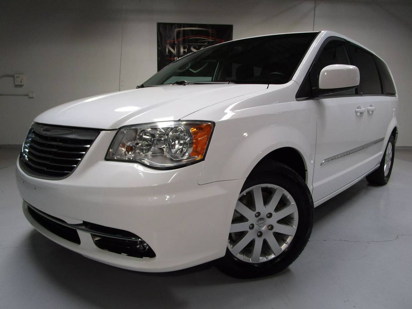 2014 Chrysler Town & Country Touring — Minivan — 65,558 mi — Arlington, TX