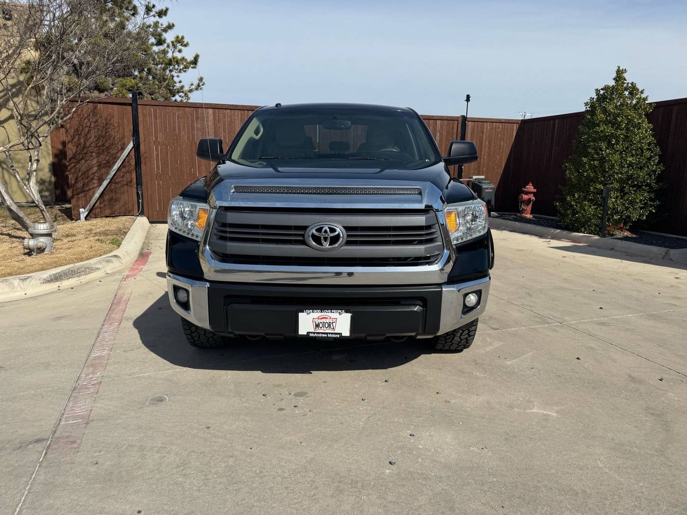 2014 2014 Toyota Tundra SR5