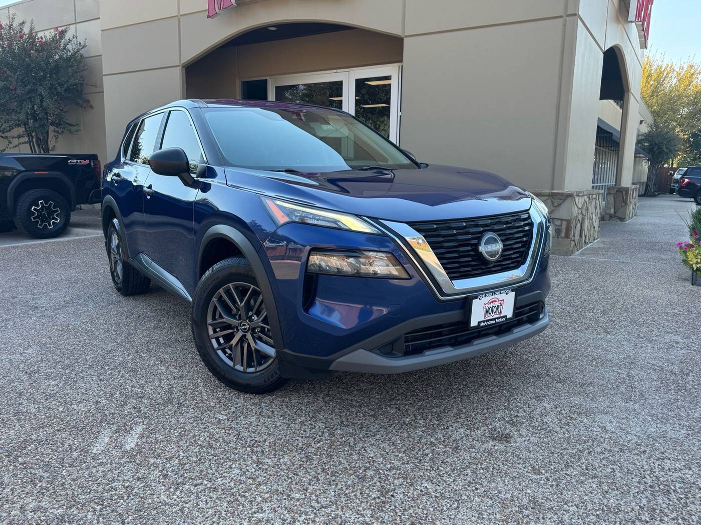 2023 Nissan Rogue S — SUV — 105,470 mi — Arlington, TX