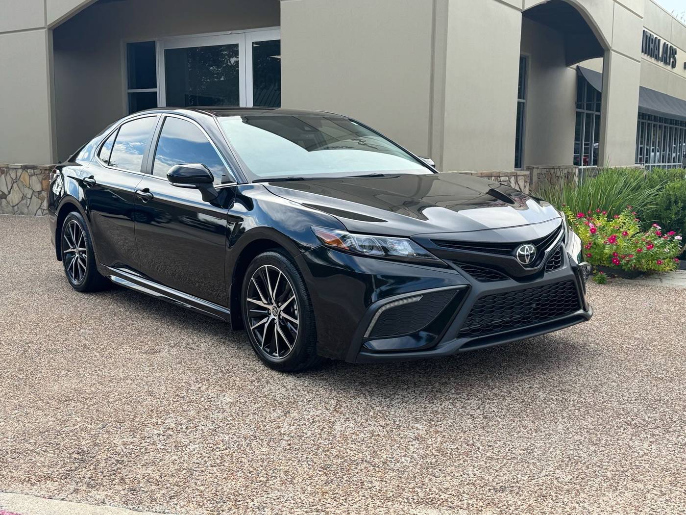 2024 Toyota Camry SE — Sedan — 11,783 mi — Arlington, TX