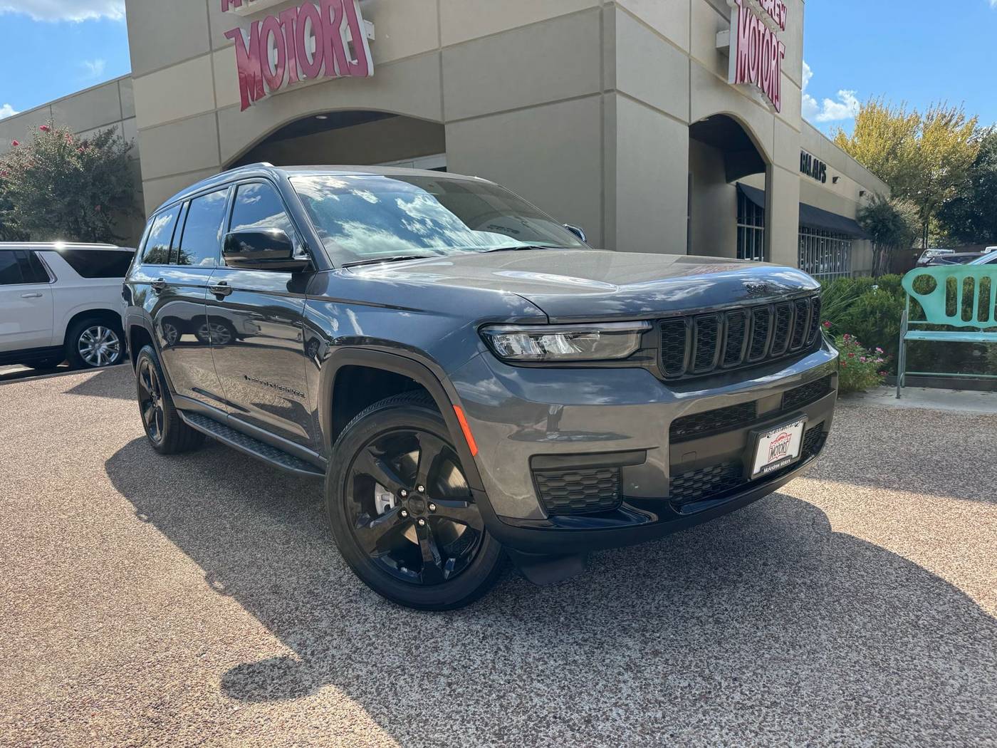 2023 Jeep Grand Cherokee Altitude — SUV — 10,520 mi — Arlington, TX