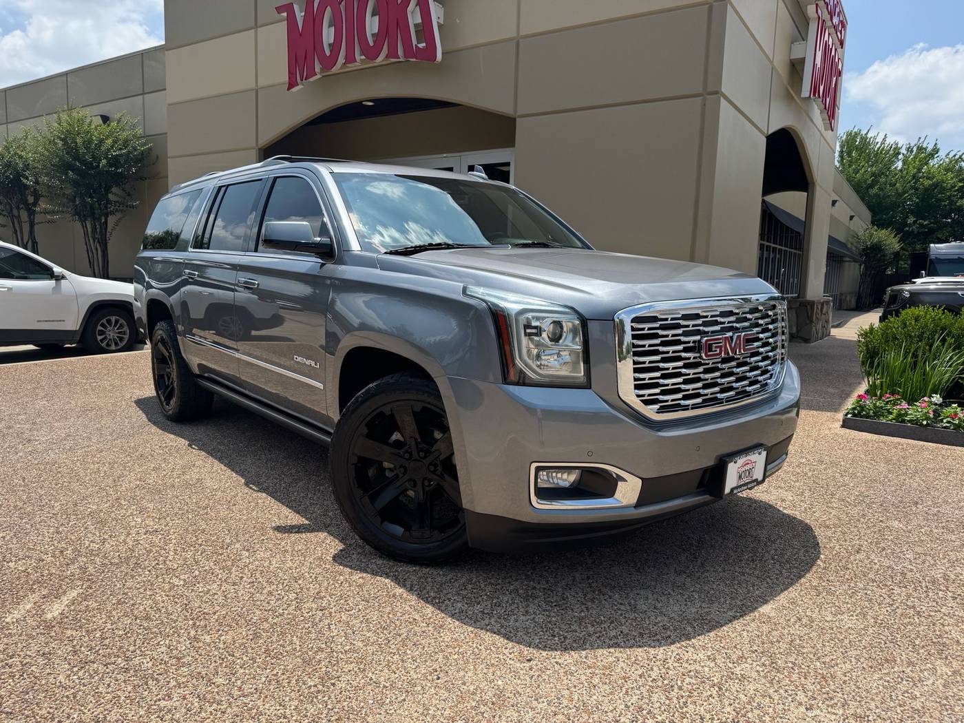 2019 GMC Yukon Denali — SUV — 111,804 mi — Arlington, TX