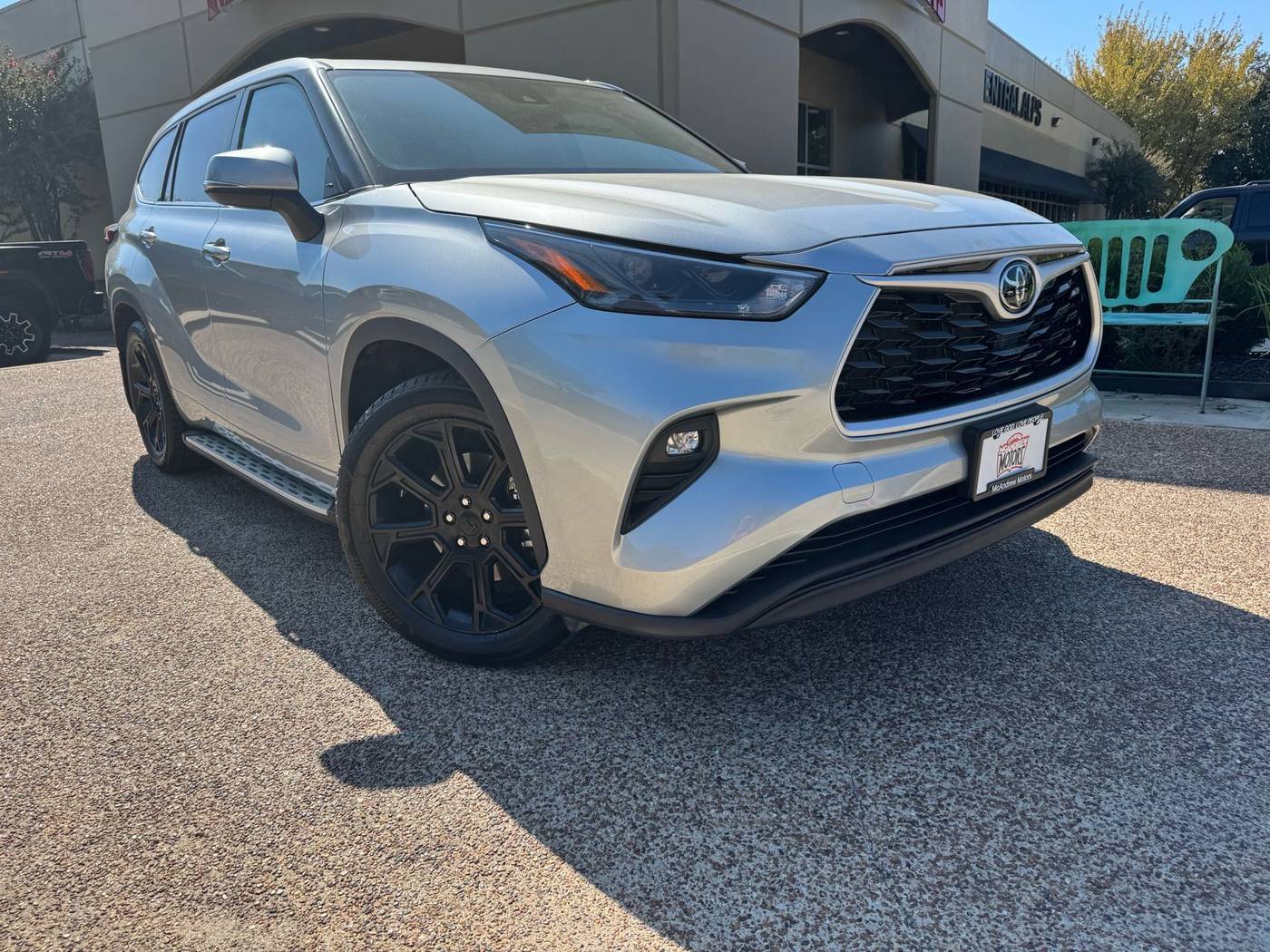 2022 Toyota Highlander LE — SUV — 46,166 mi — Arlington, TX