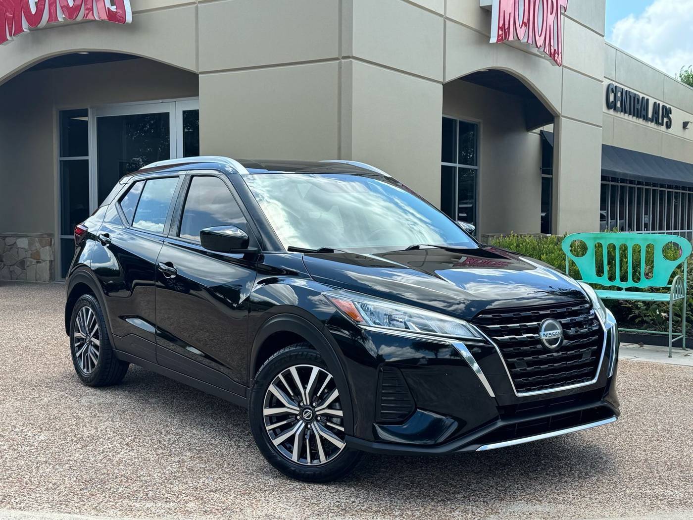 2021 Nissan Kicks SV — SUV — 60,139 mi — Arlington, TX