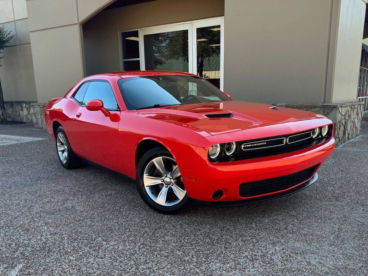 2020 Dodge Challenger SXT — Coupe — 76,130 mi — Arlington, TX