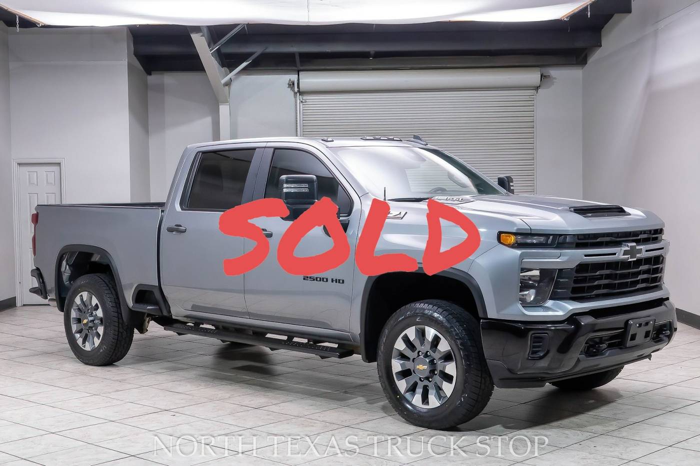 2024 Chevrolet Silverado 2500HD Custom — Pickup Truck — 69,592 mi — Mansfield, TX