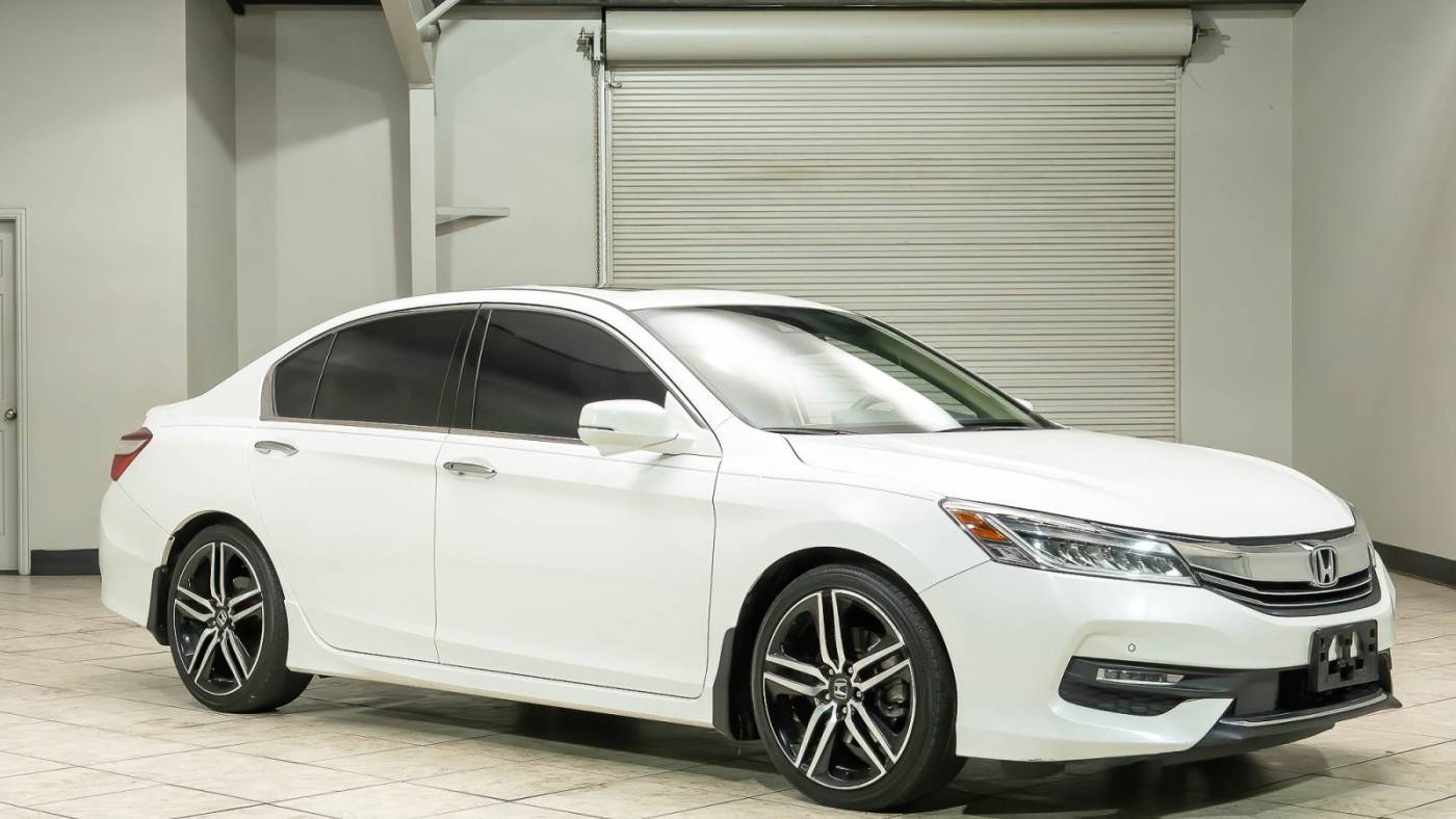 2017 Honda Accord Touring — Sedan — 105,703 mi — Mansfield, TX