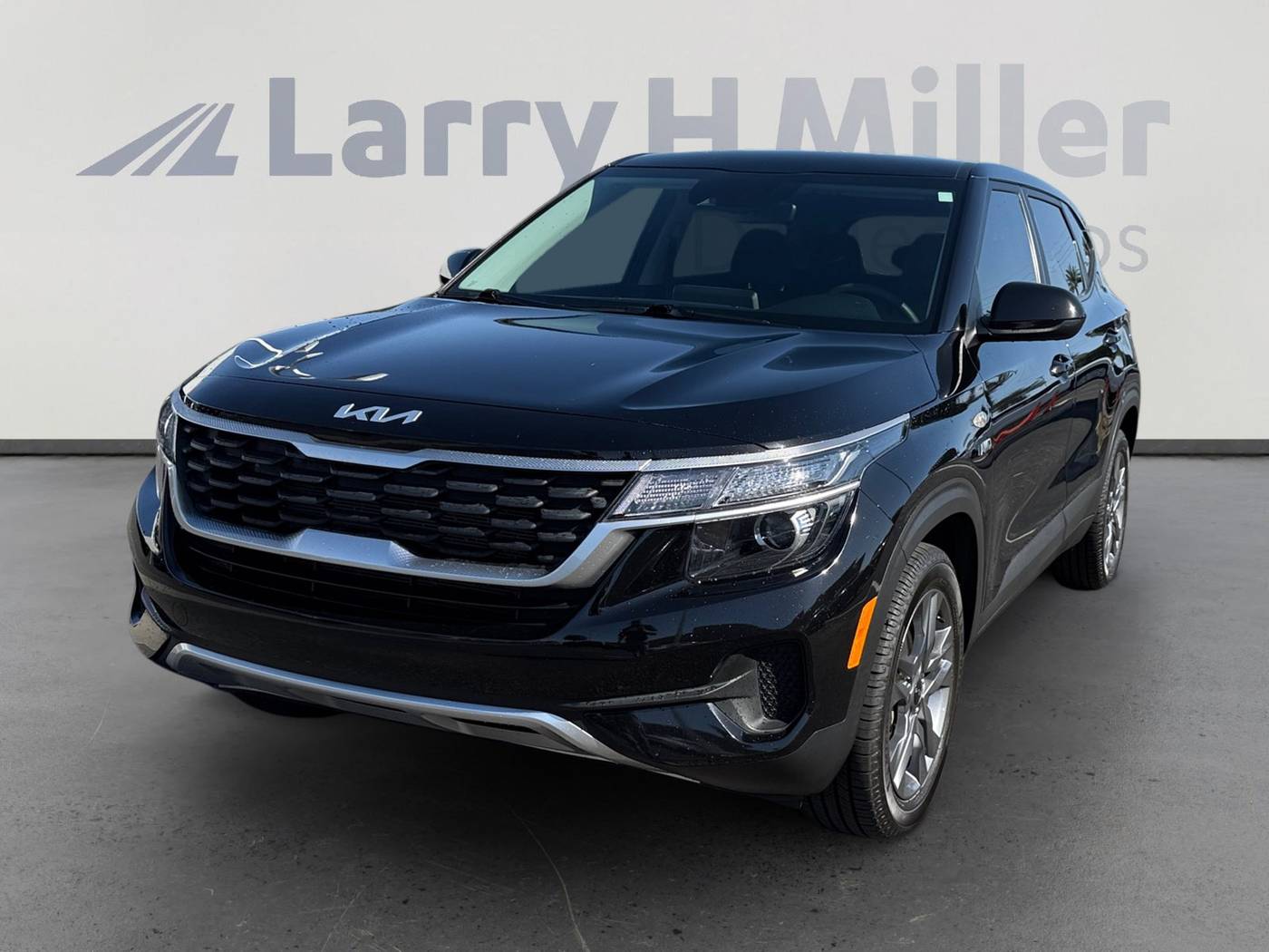 2023 Kia Seltos LX — SUV — 36,618 mi — Peoria, AZ