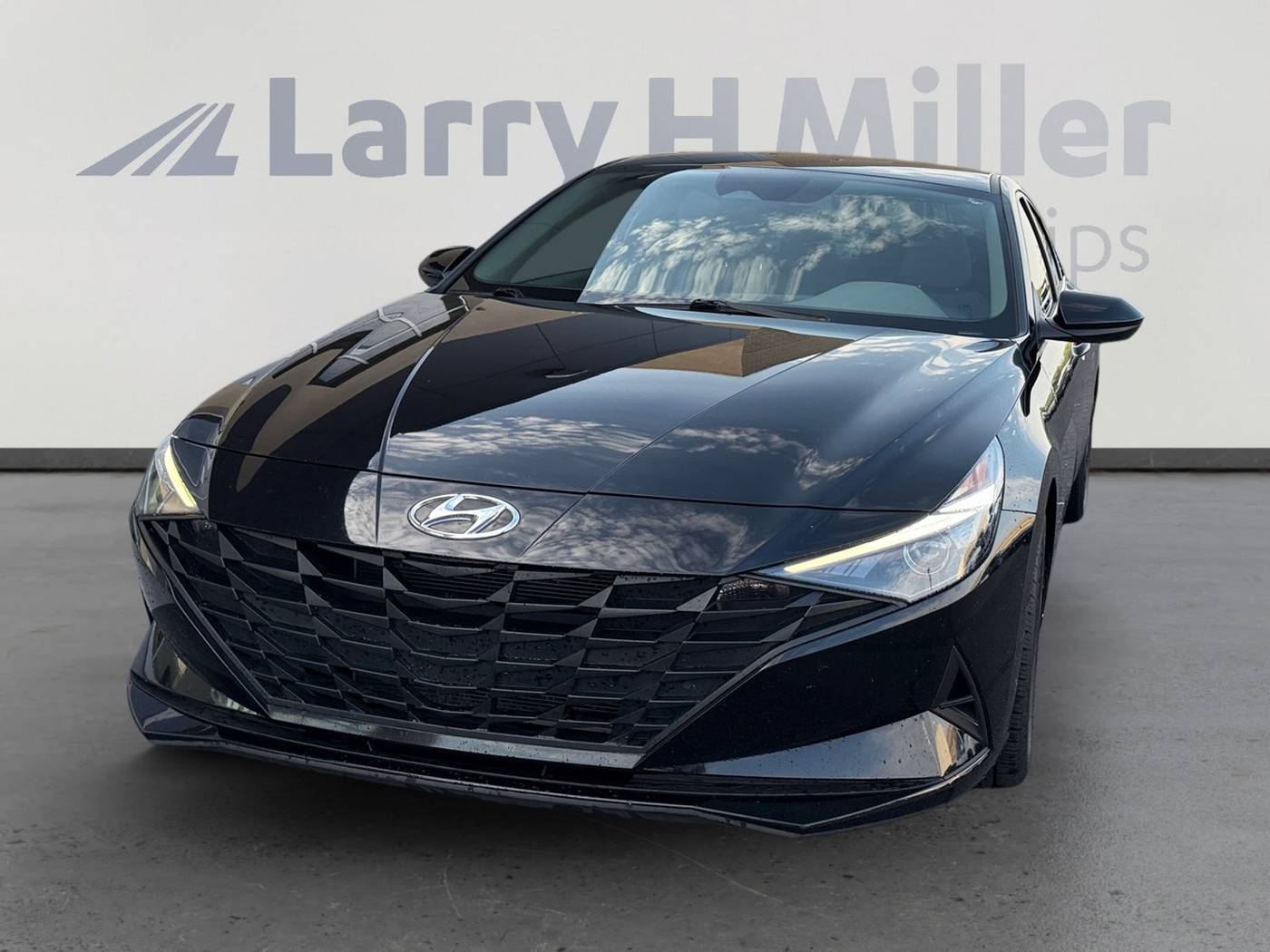 2023 Hyundai Elantra SEL — Sedan — 44,230 mi — Peoria, AZ
