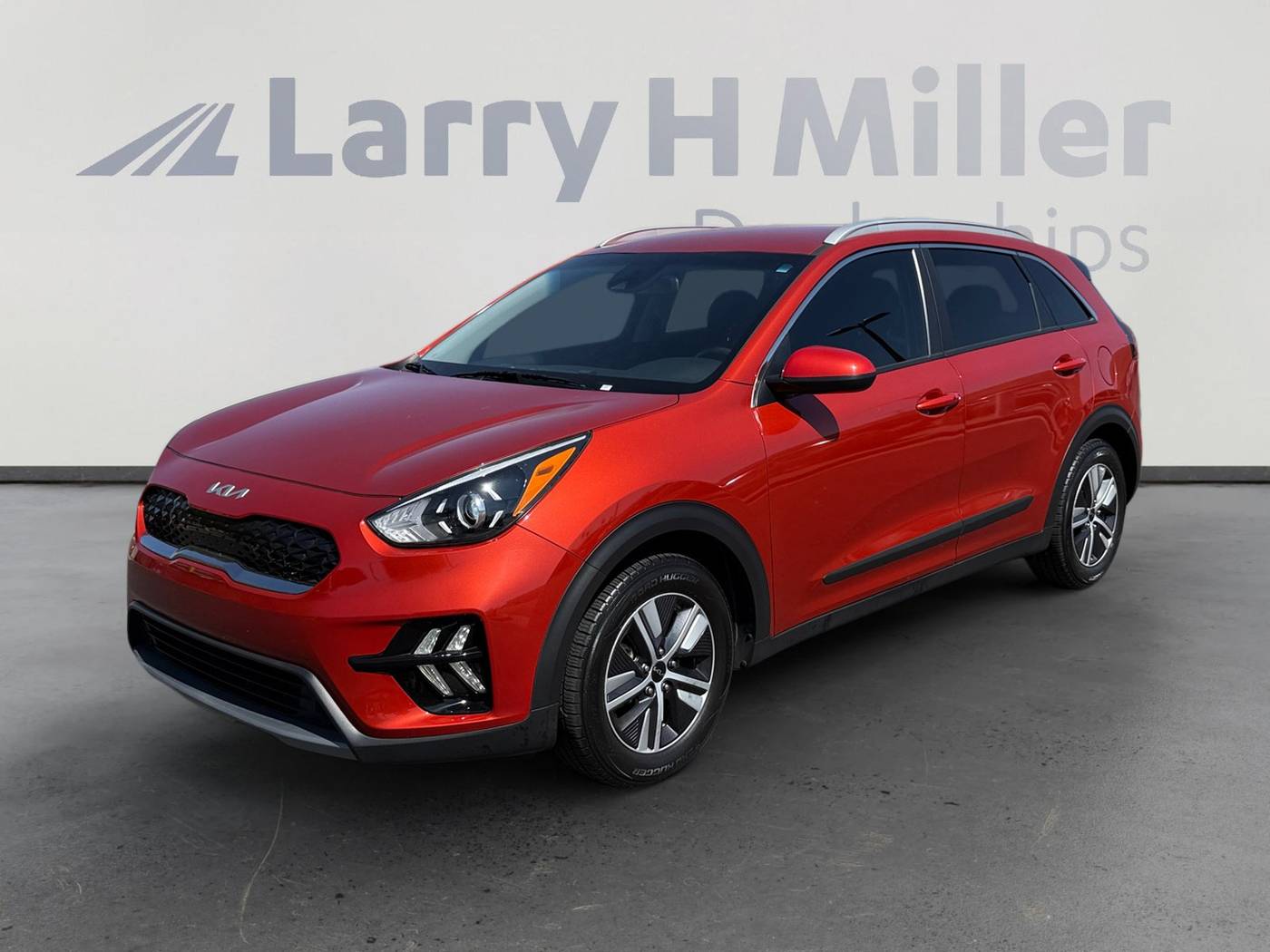 2022 Kia Niro Hybrid LXS — SUV — 52,208 mi — Peoria, AZ