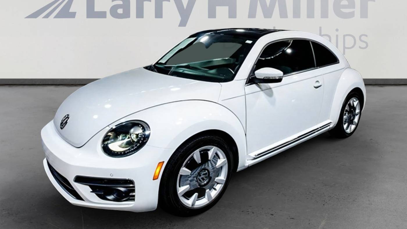 2018 Volkswagen Beetle SE — Coupe — 22,134 mi — Peoria, AZ