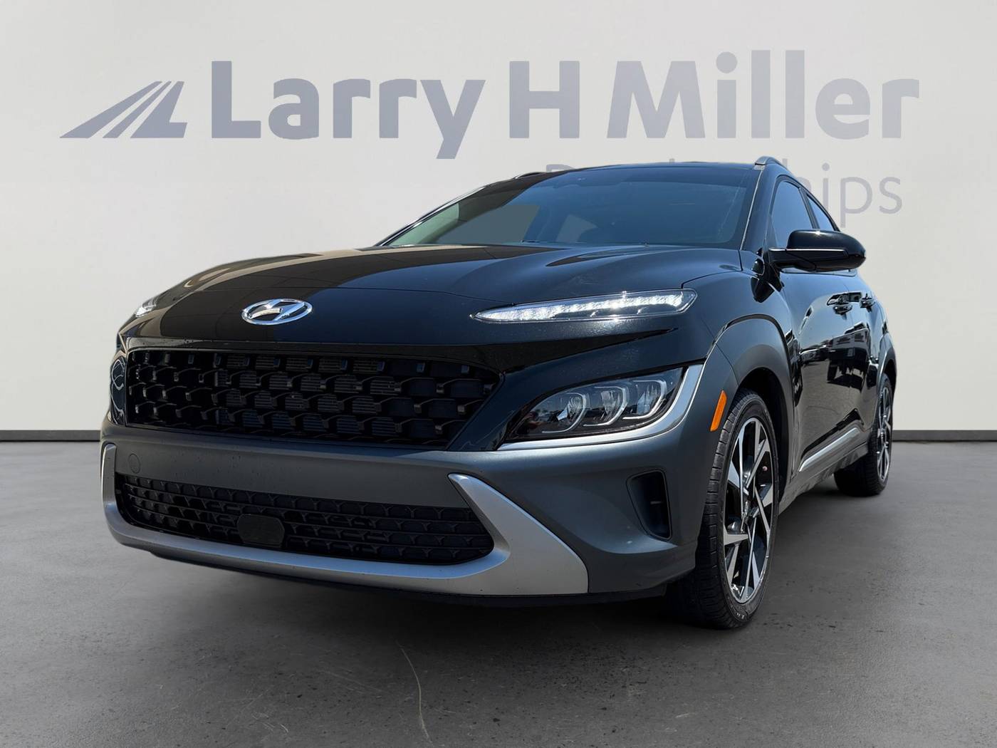 2023 Hyundai Kona Limited — SUV — 28,747 mi — Peoria, AZ
