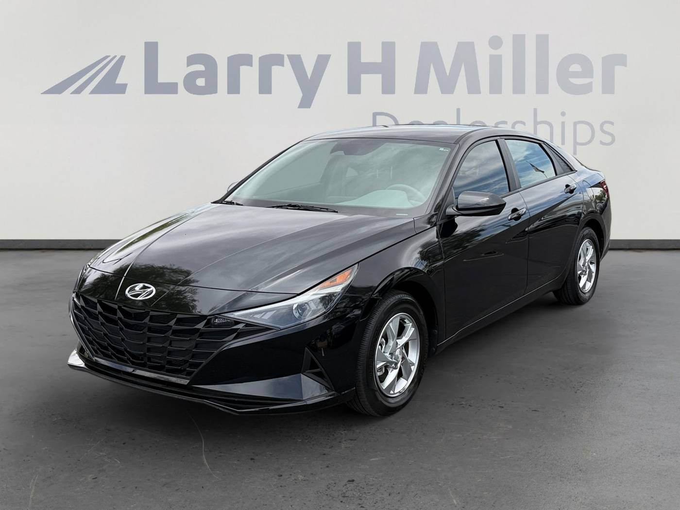 2023 Hyundai Elantra SE — Sedan — 12,859 mi — Peoria, AZ