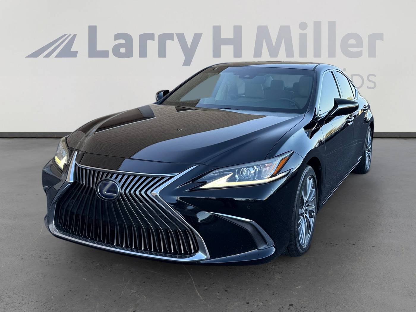 2020 Lexus ES ES 300h — Sedan — 61,468 mi — Peoria, AZ