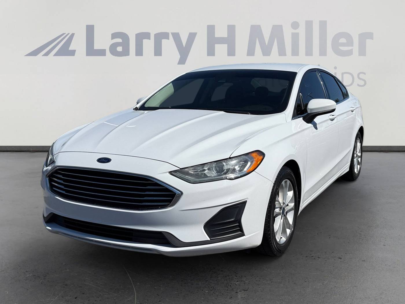 2019 Ford Fusion SE — Sedan — 61,975 mi — Peoria, AZ