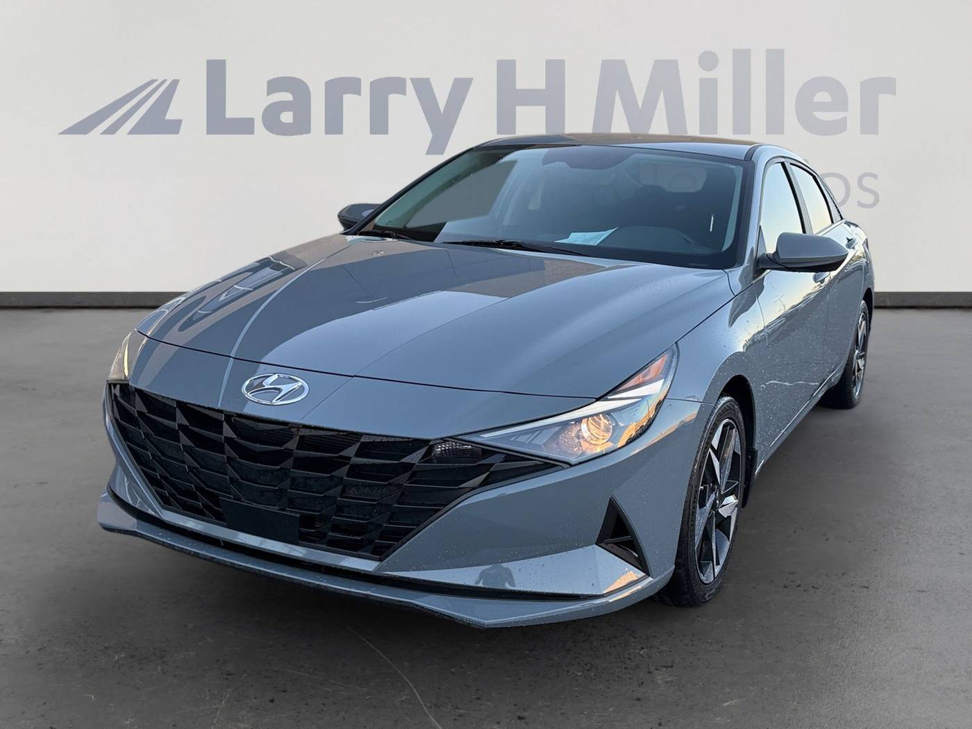 2023 Hyundai Elantra SEL — Sedan — 24,729 mi — Peoria, AZ