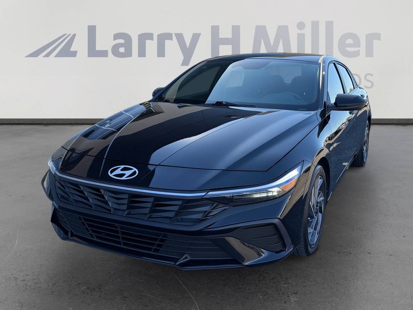 2025 Hyundai Elantra SEL Sport — Sedan — 13,928 mi — Peoria, AZ