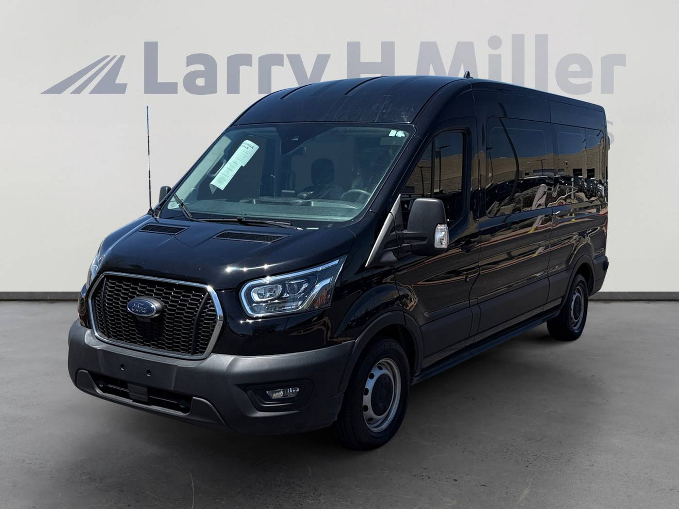 2022 Ford Transit Passenger Wagon T-350 XL — Passenger Van — 47,035 mi — Peoria, AZ