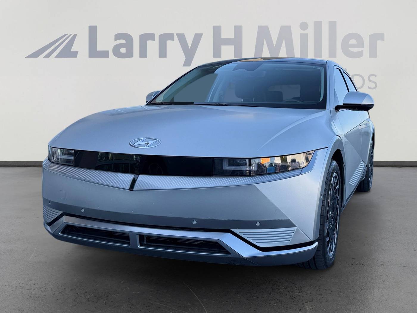 2023 Hyundai IONIQ 5 Limited — SUV — 9,707 mi — Peoria, AZ