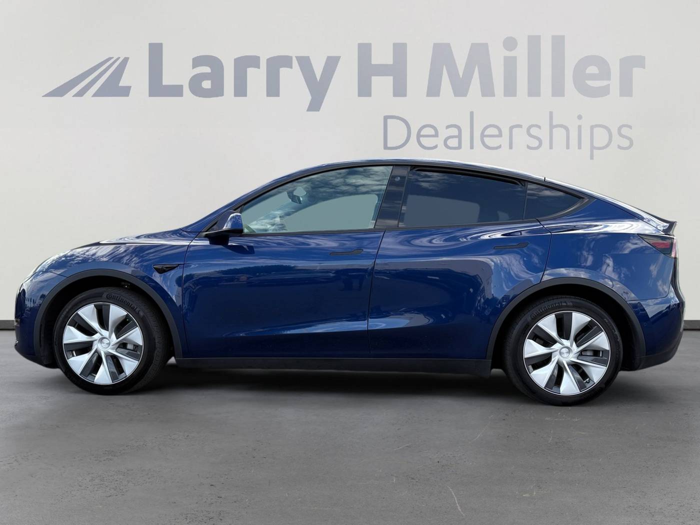 2022 Tesla Model Y Long Range — SUV — 33,183 mi — Peoria, AZ