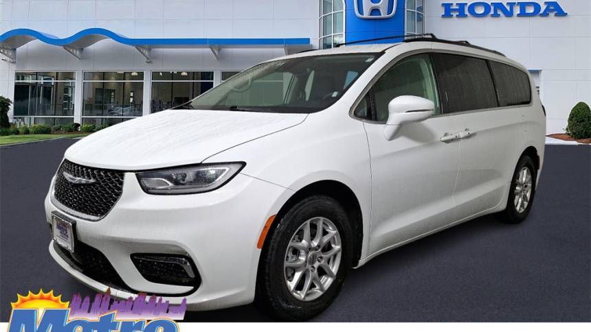 2022 Chrysler Pacifica Touring L — Minivan — 58,544 mi — Jersey City, NJ